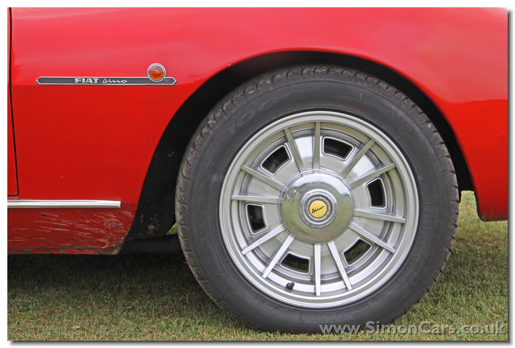 Simon Cars - Fiat Dino and Ferrari Dino, the cars named in honour